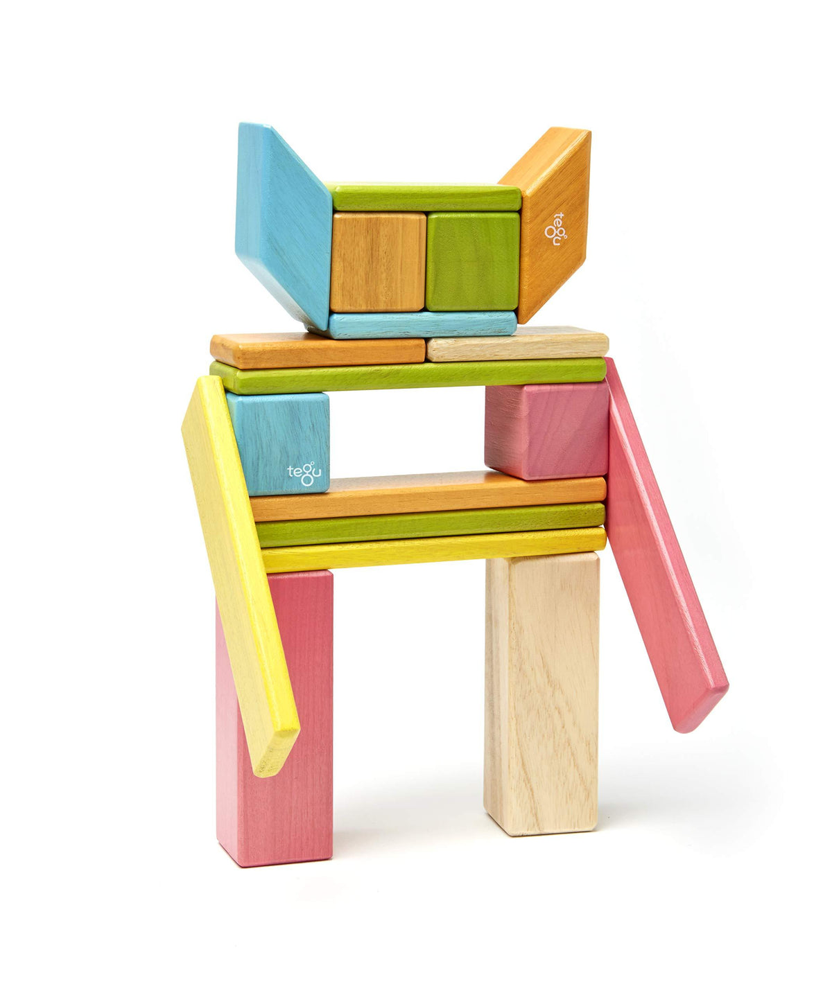 24 Piece Magnetic Wooden Block Set Y754445