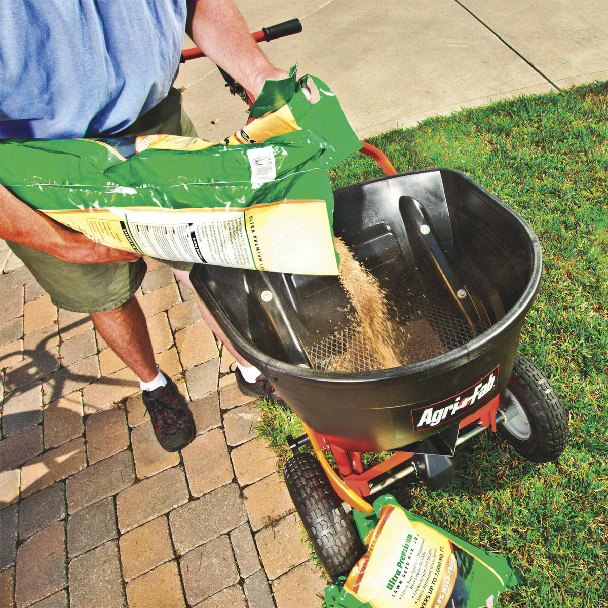 Push Broadcast Spreader, 130 lbs P482475