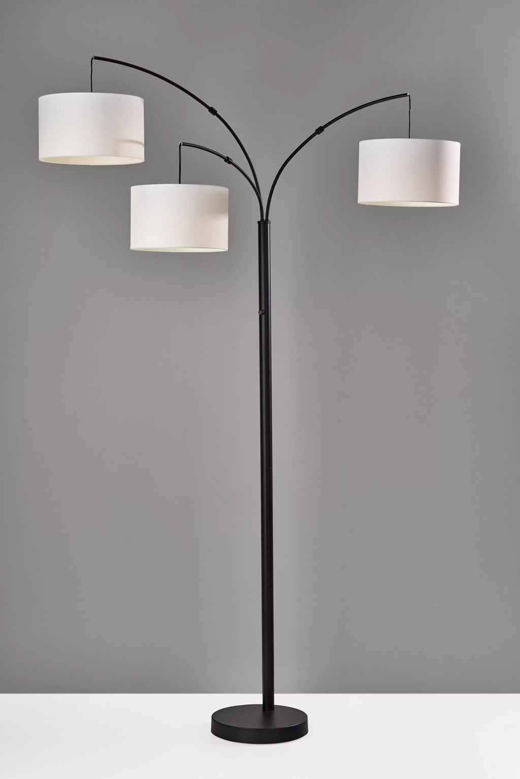 Matte Black 3 Head Arc Floor Lamp Y5596
