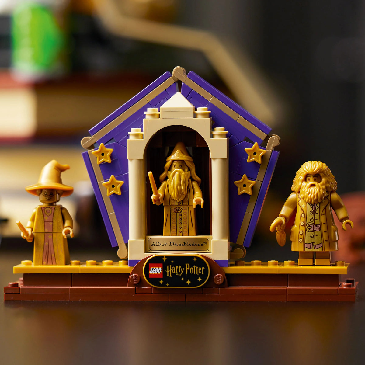 LEGO Harry Potter Hogwarts Icons Collectors' Edition Hedwig Owl Model with 3 Exclusive Golden Minifigures F617