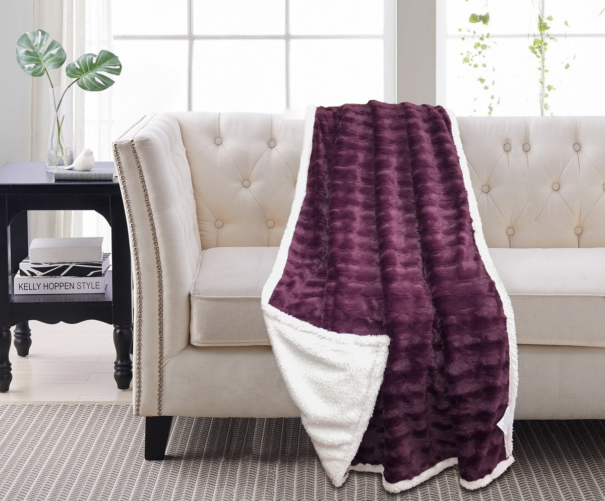 Sherpa Throw Plum M5314