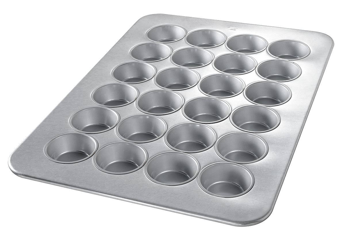 Large 24 Moulds Muffin Pan E3947