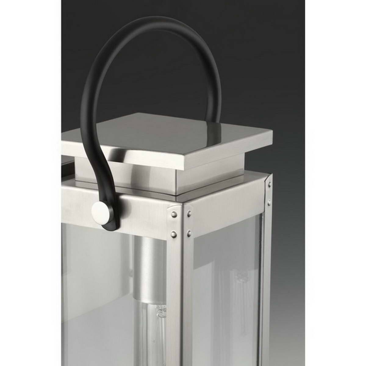 One-Light Medium Wall-Lantern I55390