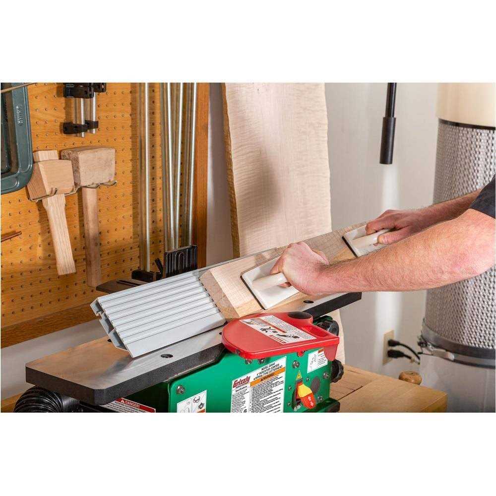6 Benchtop Jointer with Spiral-Type Cutterhead F538228