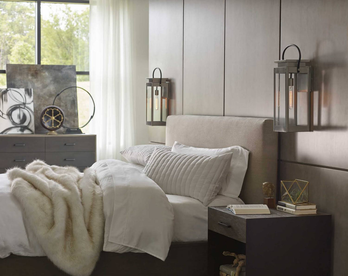 One-Light Medium Wall-Lantern I55390
