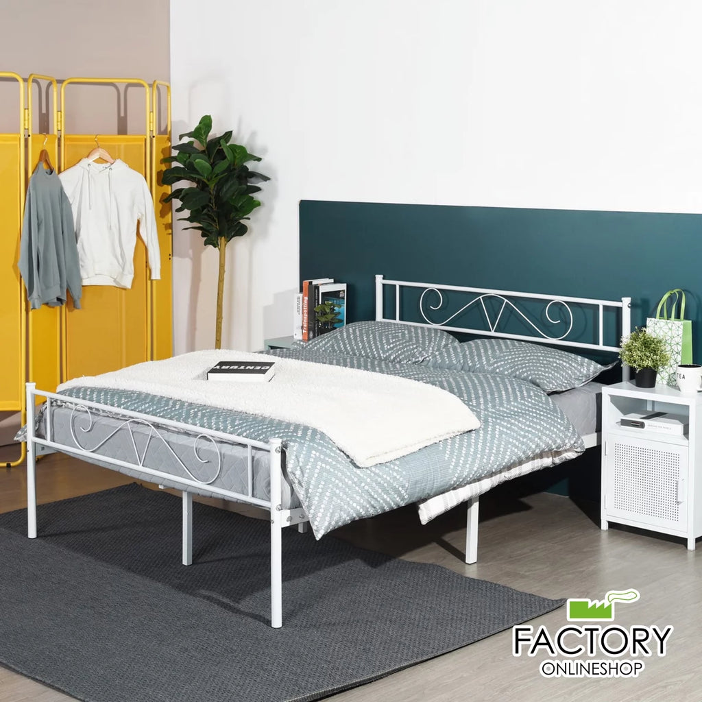 Full Size Silver Steel Platform Bed Frame with Headboard and Footboard Y147