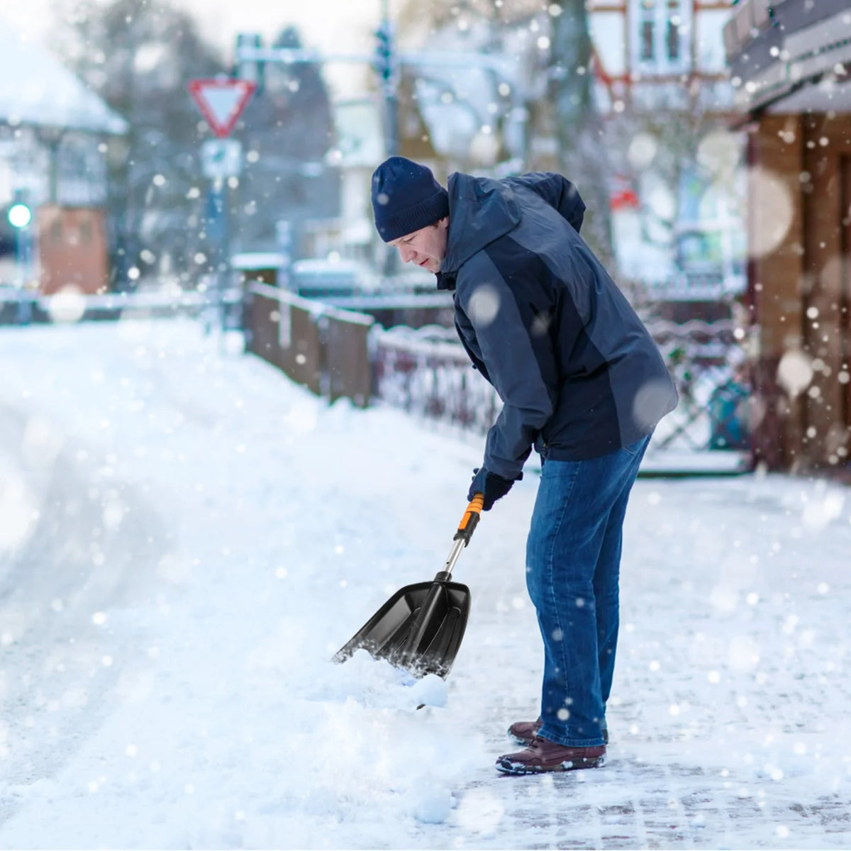 Telescopic Ice Scraper Snow Brush Shovel Kit Q9593