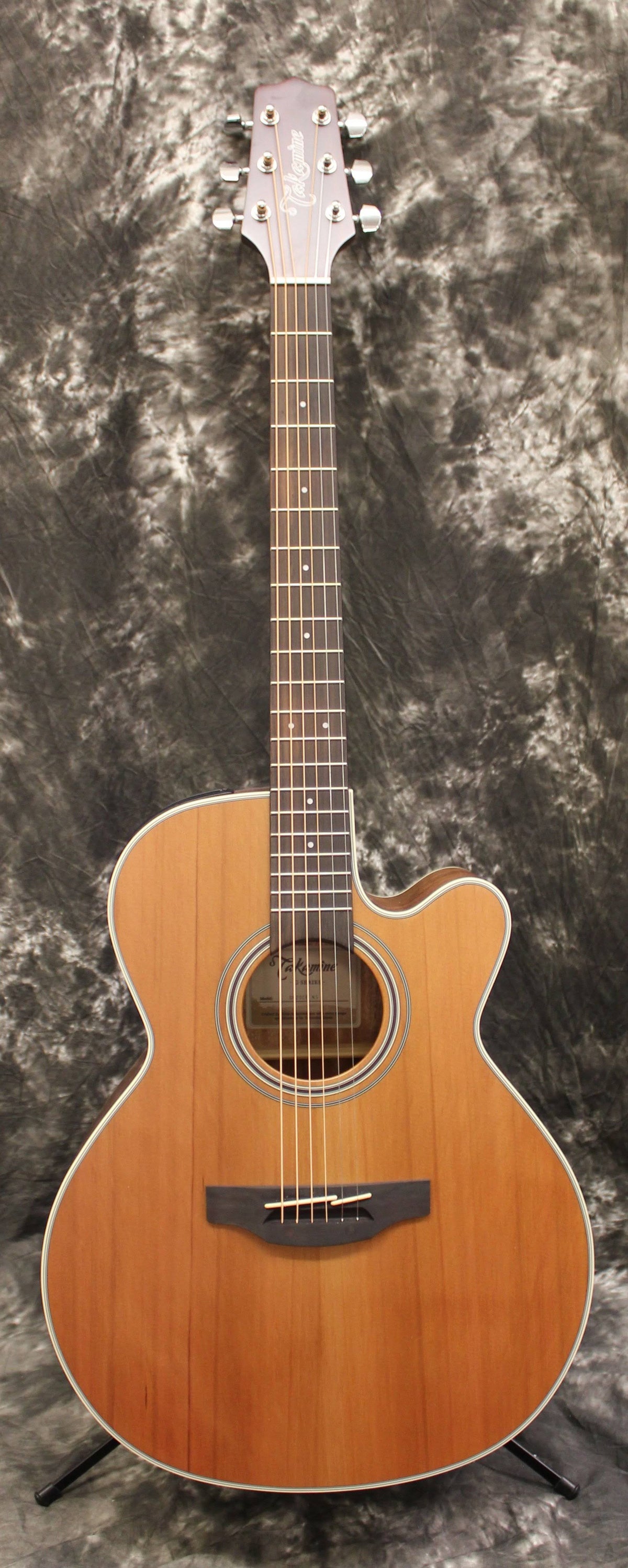 Natural Acoustic-Electric Guitar T782